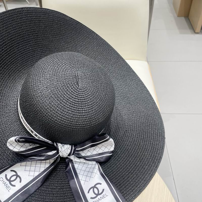 Chanel top hat (390)