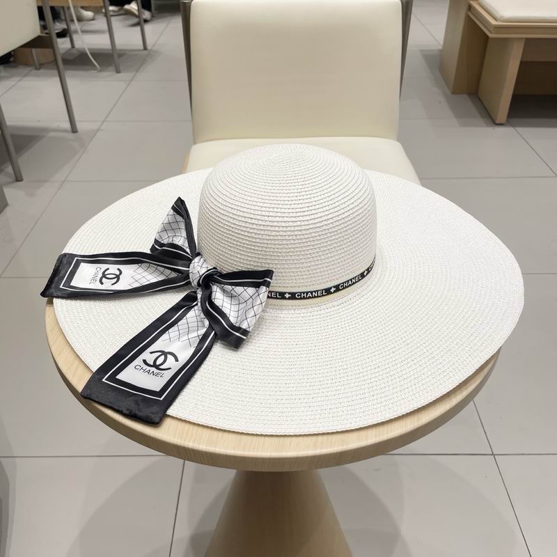 Chanel top hat (403)