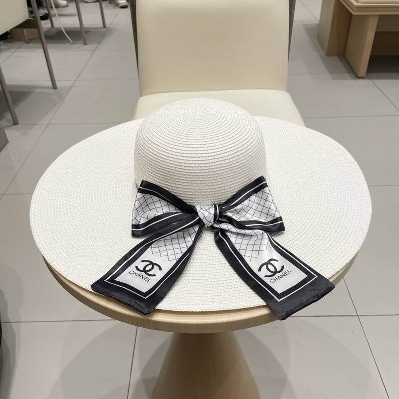 Chanel top hat (404)