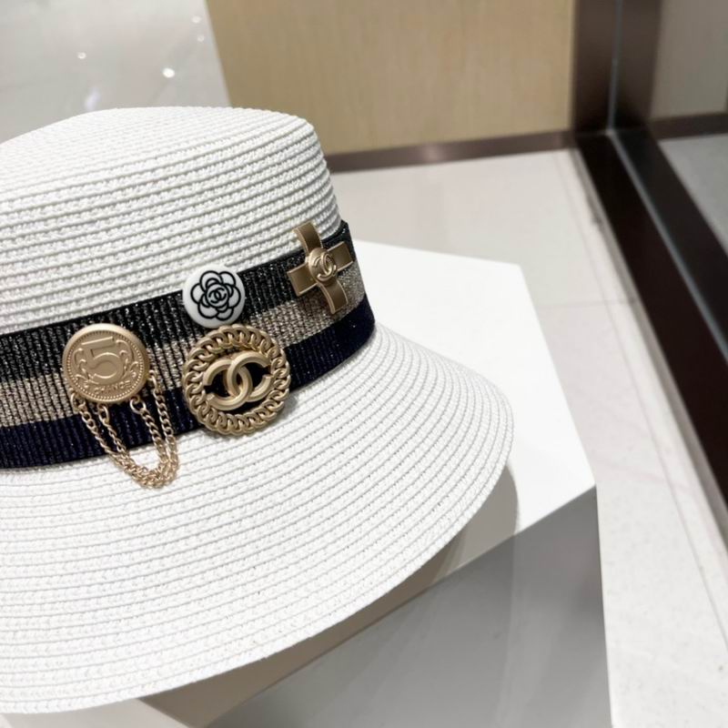 Chanel top hat (517)