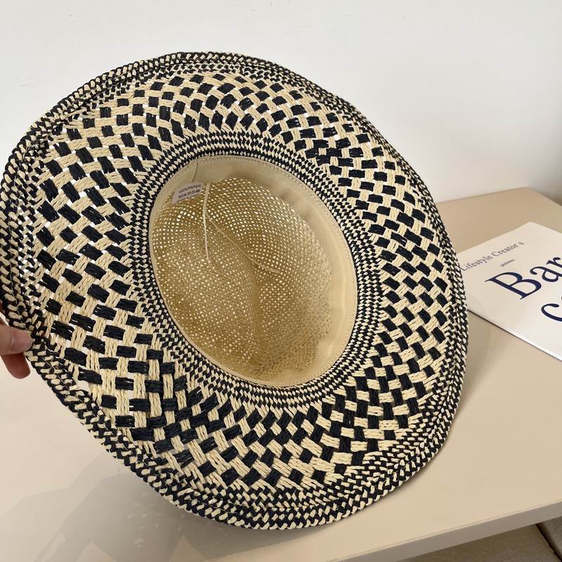 Chanel top hat dx (1)