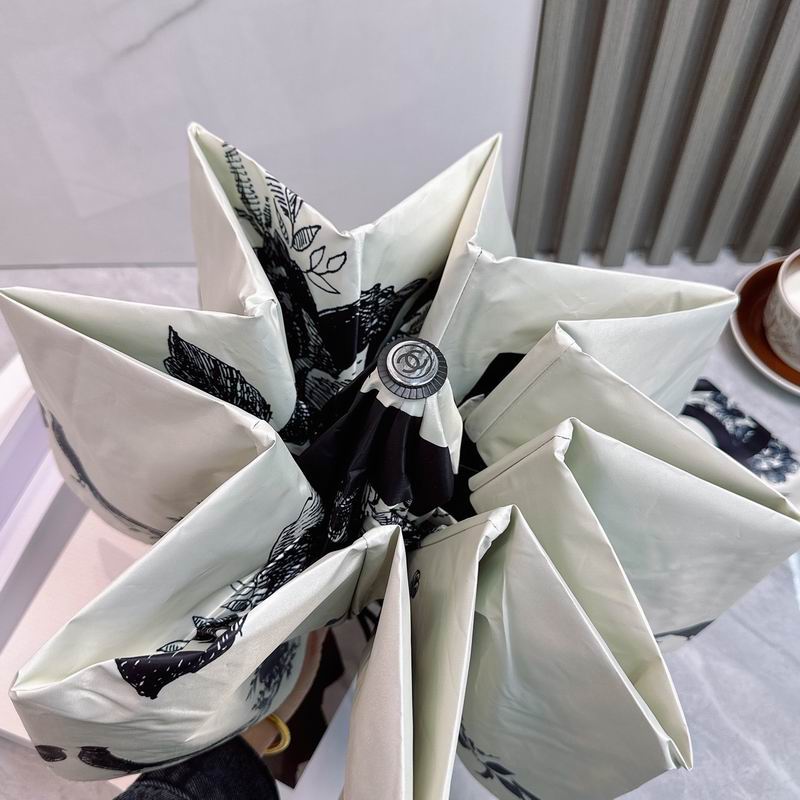 Chanel umbrella (654)