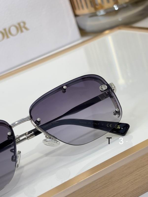 Dior A4 58 13-140  c08