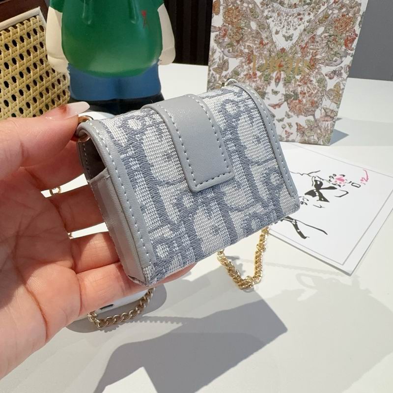 Dior AirPods 7.5X6.5X3cm 01 (13)