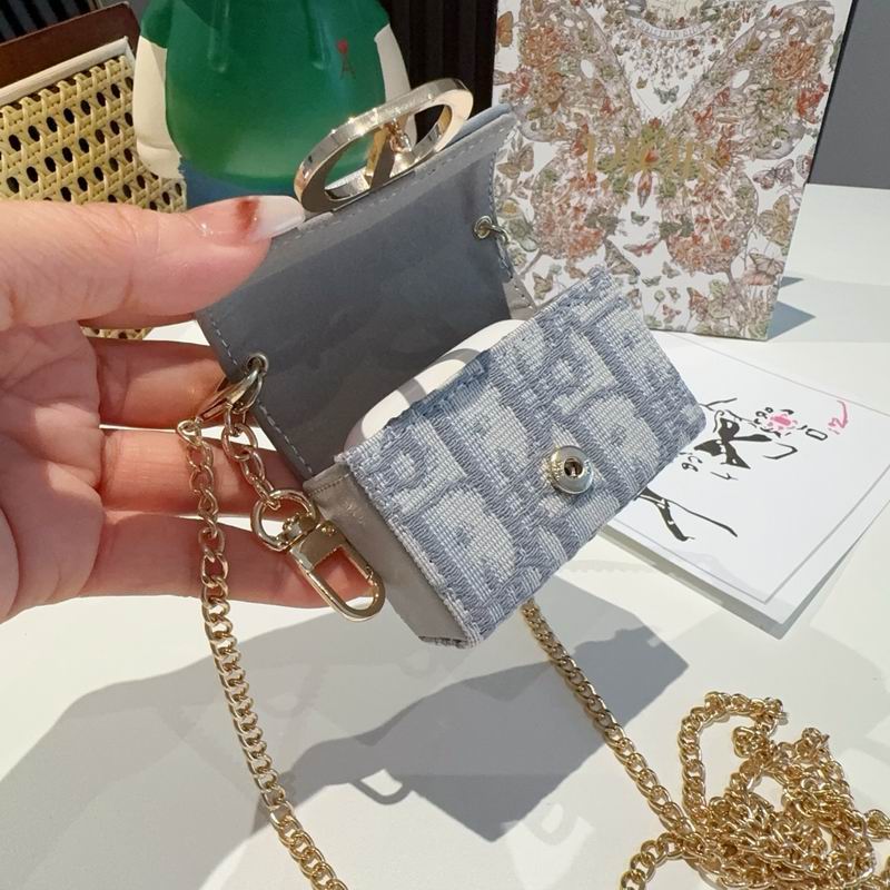 Dior AirPods 7.5X6.5X3cm 01 (16)