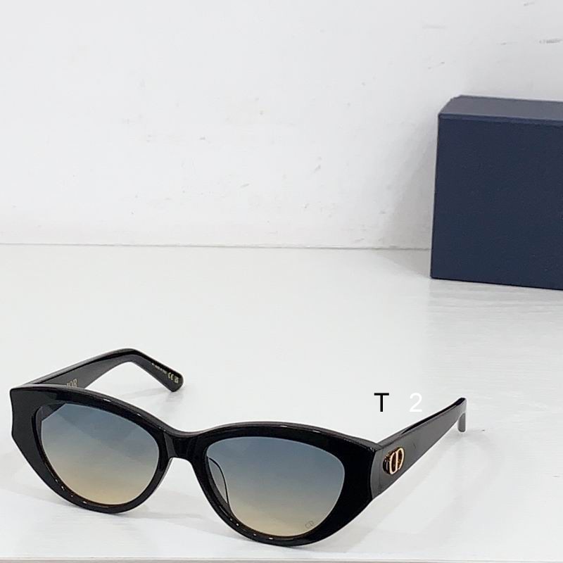 Dior GlowB11 53 16 140 b05