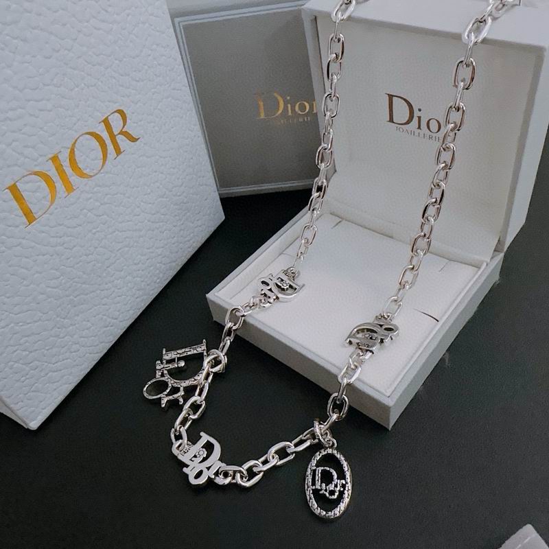 Dior Necklace 03lyh137 (3)