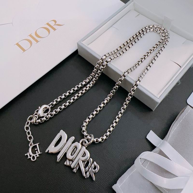 Dior Necklace 03lyh161 (4)