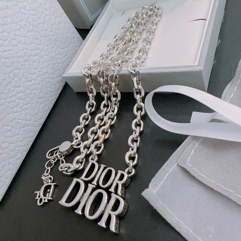 Dior Necklace 03lyh183 (1)