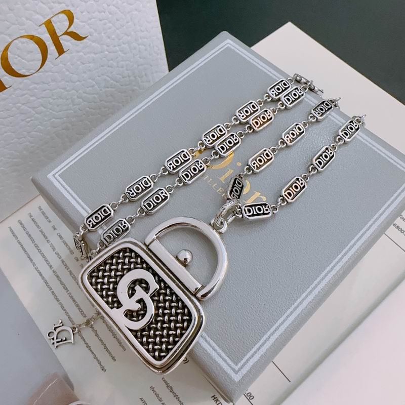 Dior Necklace 03lyh197 (2)