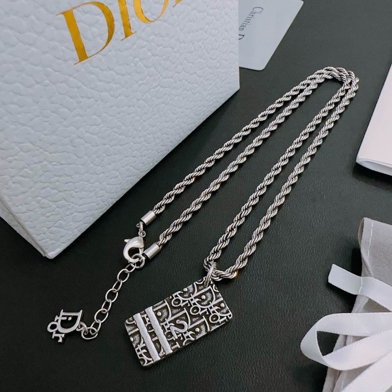 Dior Necklace 03lyh211 (3)
