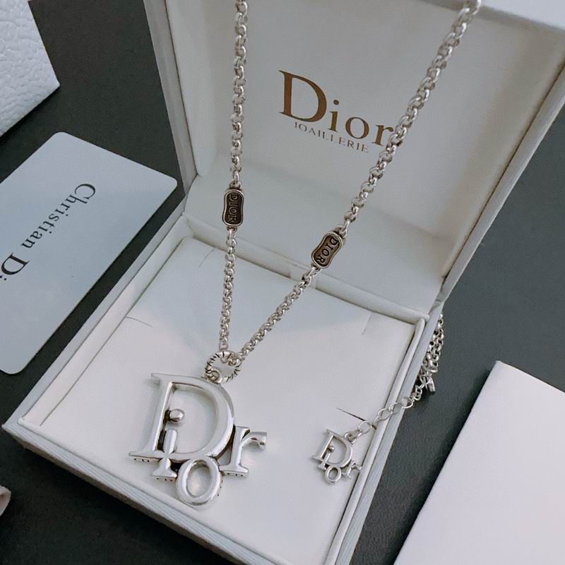 Dior Necklace 03lyh247 (3)