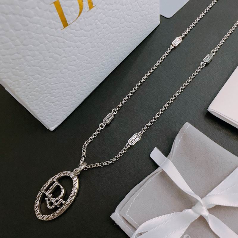 Dior Necklace 03lyh270 (4)