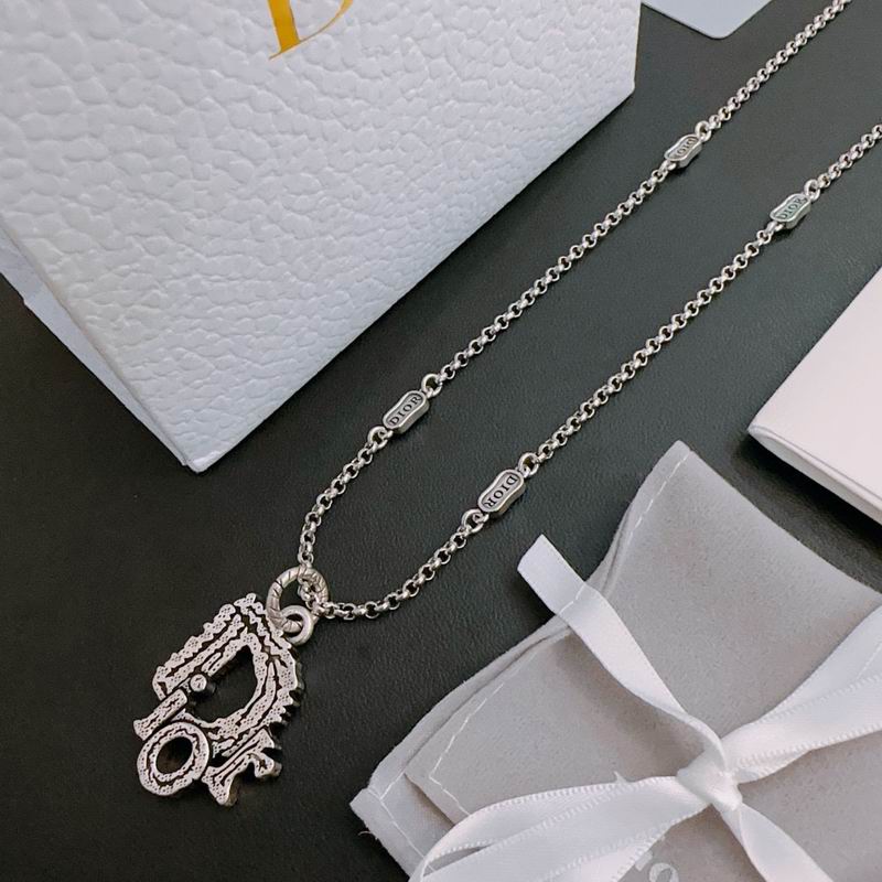 Dior Necklace 03lyh276 (2)