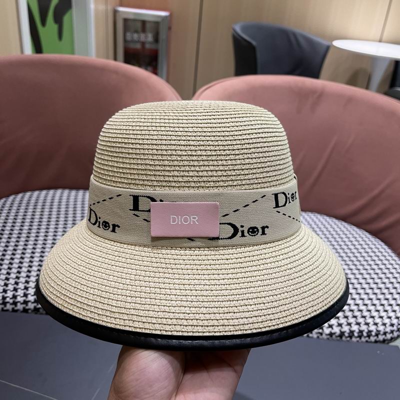 Dior top hat (140)