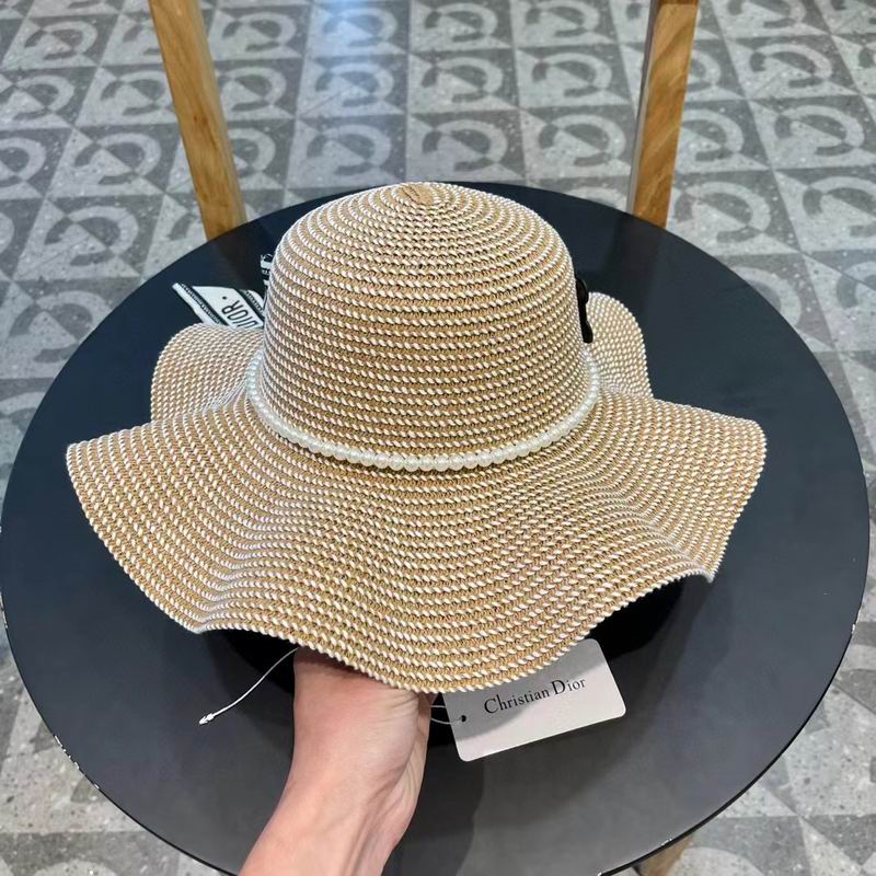 Dior top hat (150)