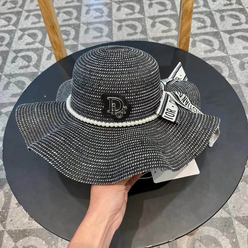 Dior top hat (175)