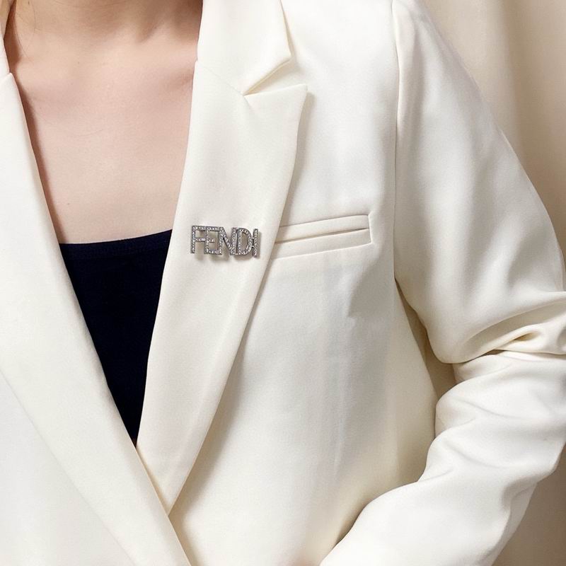 Fendi brooch 03yxh12 (7)