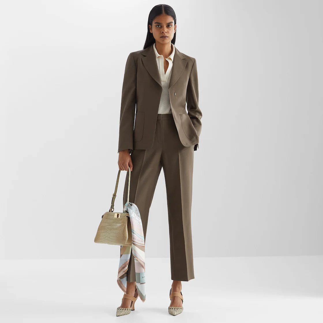 Fendi silk Scarf 90X90cm E27 (2)