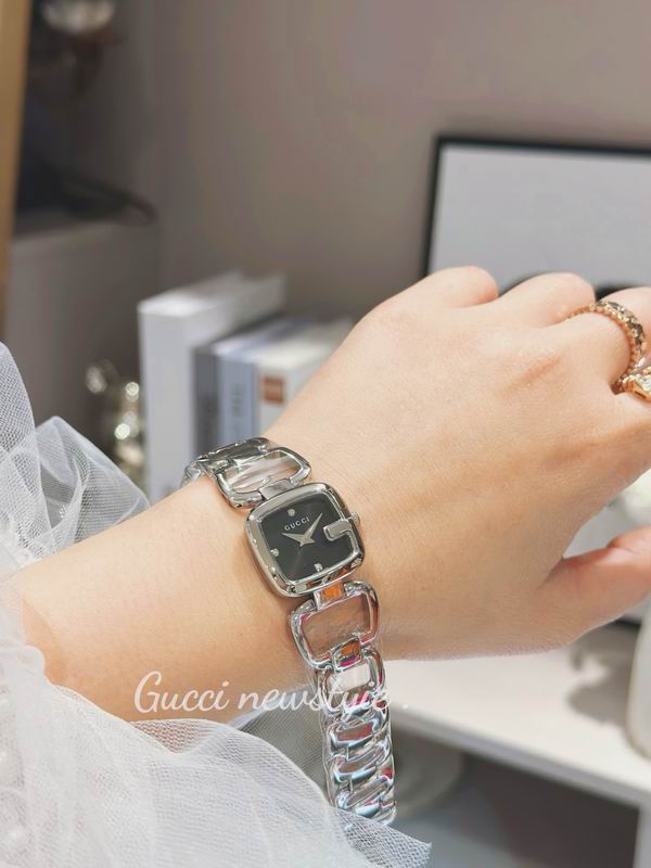 Gucci 24X22.5mm 107 (12)