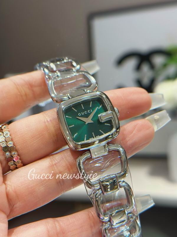 Gucci 24X22.5mm 107 (20)