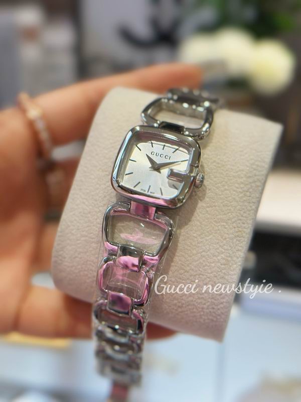 Gucci 24X22.5mm 107 (4)
