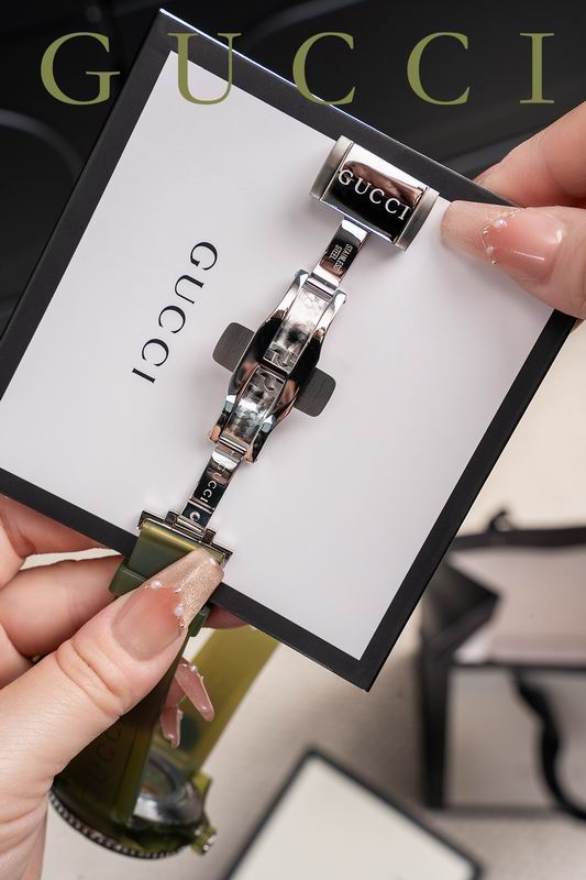 Gucci 40mm 66 (1)