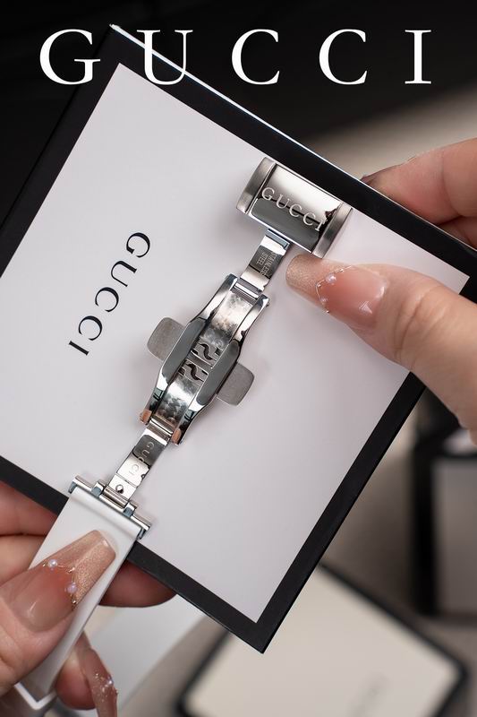 Gucci 40mm 66 (20)
