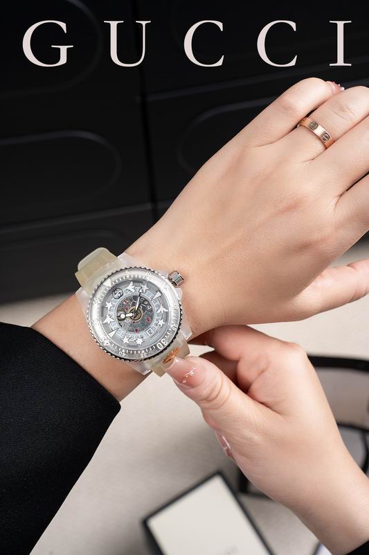 Gucci 40mm 66 (30)