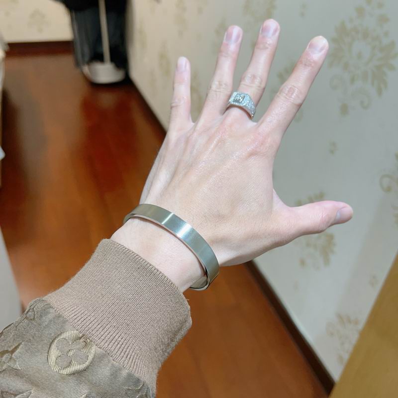 Gucci Bracelet 03lyh420 (3)