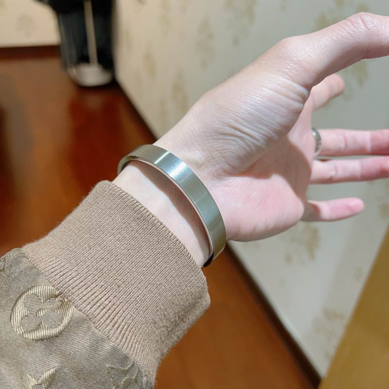 Gucci Bracelet 03lyh420 (4)