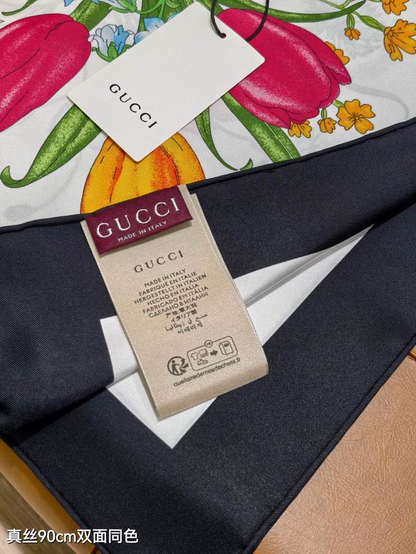 Gucci silk Scarf 90X90cm E01 (35)