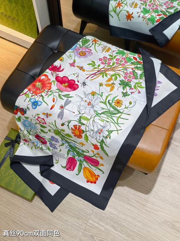 Gucci silk Scarf 90X90cm E01 (37)