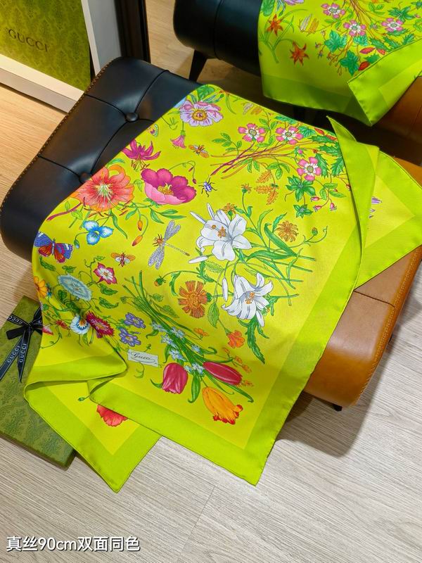 Gucci silk Scarf 90X90cm E01 (7)