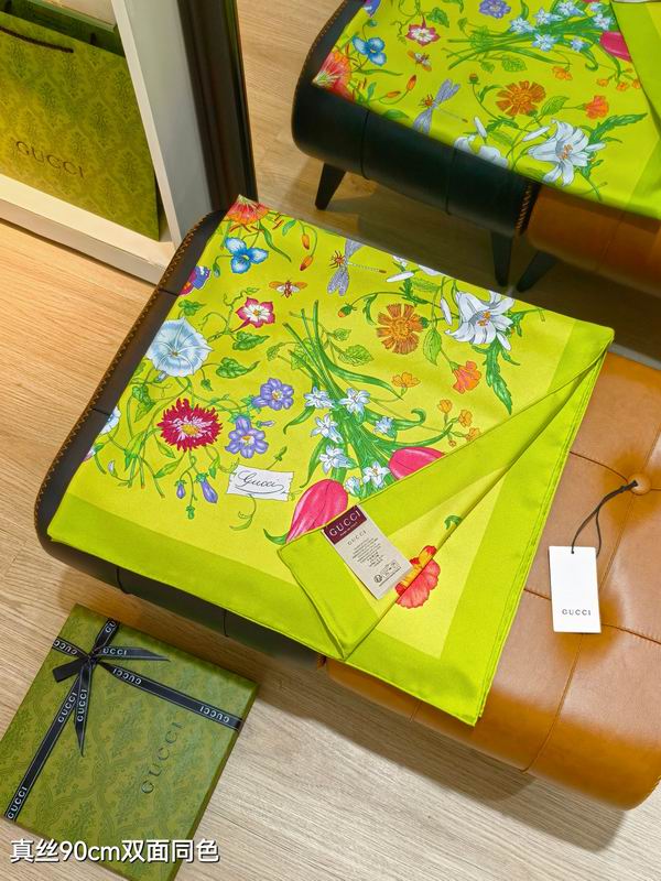 Gucci silk Scarf 90X90cm E01 (8)