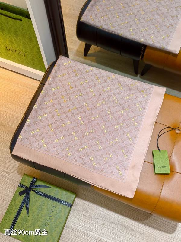 Gucci silk Scarf 90X90cm E14 (21)