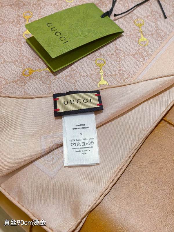 Gucci silk Scarf 90X90cm E14 (24)