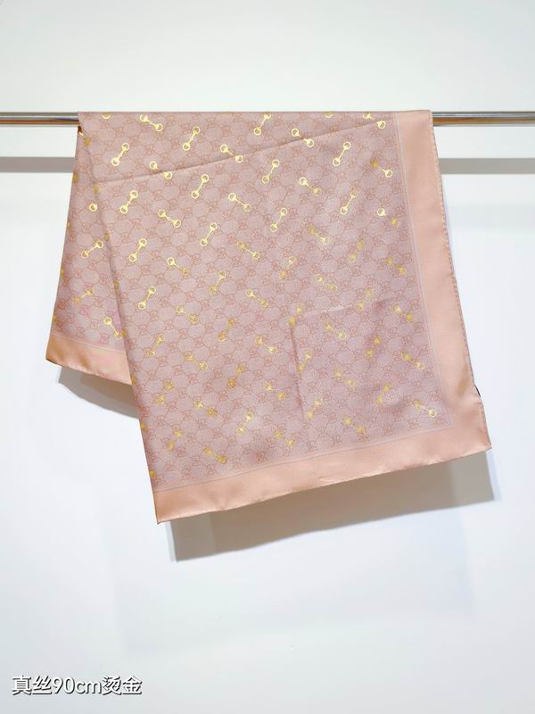 Gucci silk Scarf 90X90cm E14 (25)