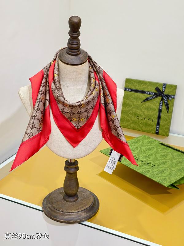 Gucci silk Scarf 90X90cm E14 (34)