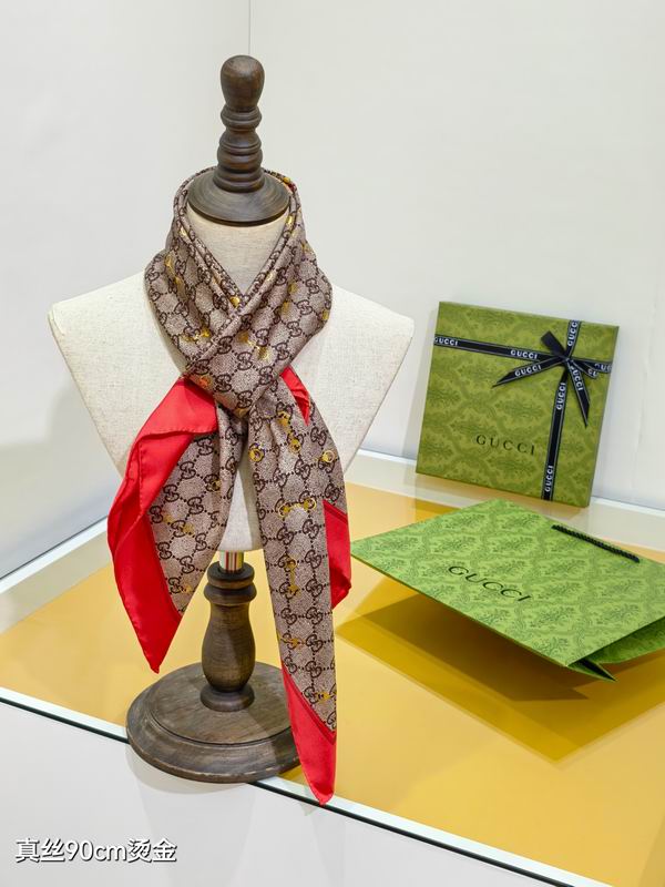 Gucci silk Scarf 90X90cm E14 (35)