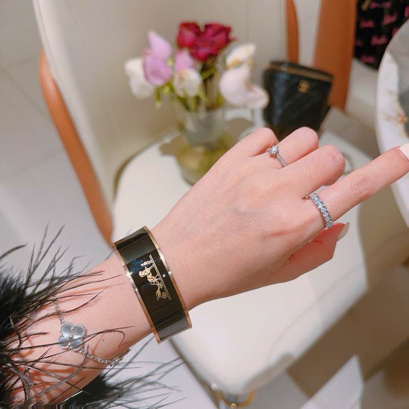 Hermes Bracelet 03lyh185 (4)