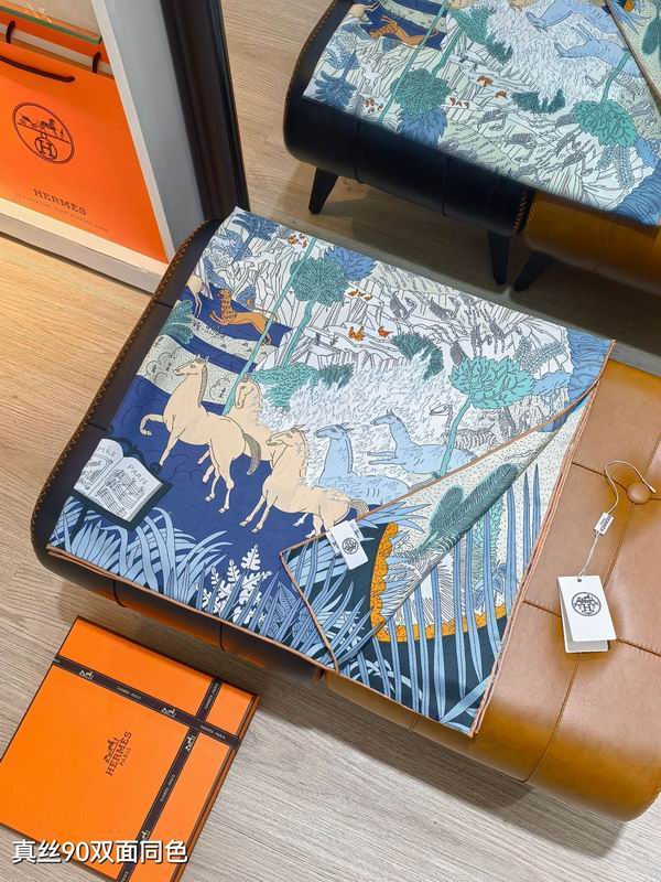 Hermes silk Scarf 90X90cm E24 (17)