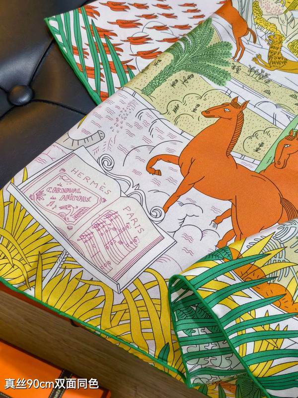 Hermes silk Scarf 90X90cm E24 (5)
