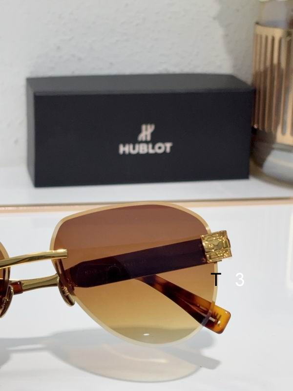 Hublot H319 54 21 145 c08