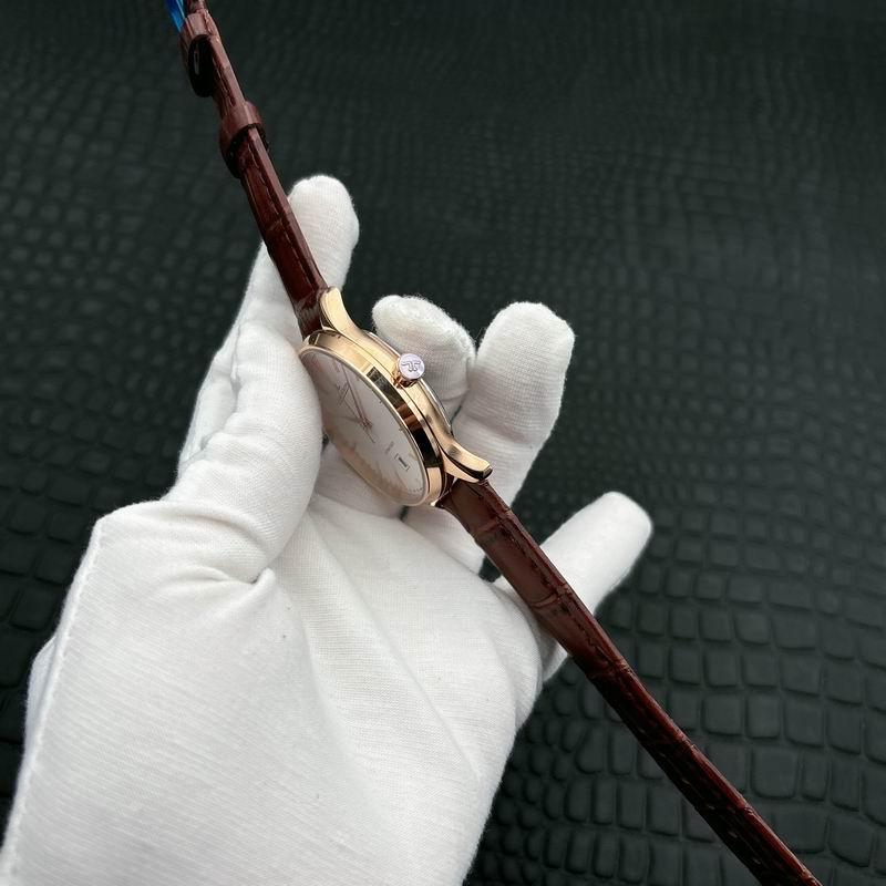 Jaeger Lecoultre 40mm 108 (1)