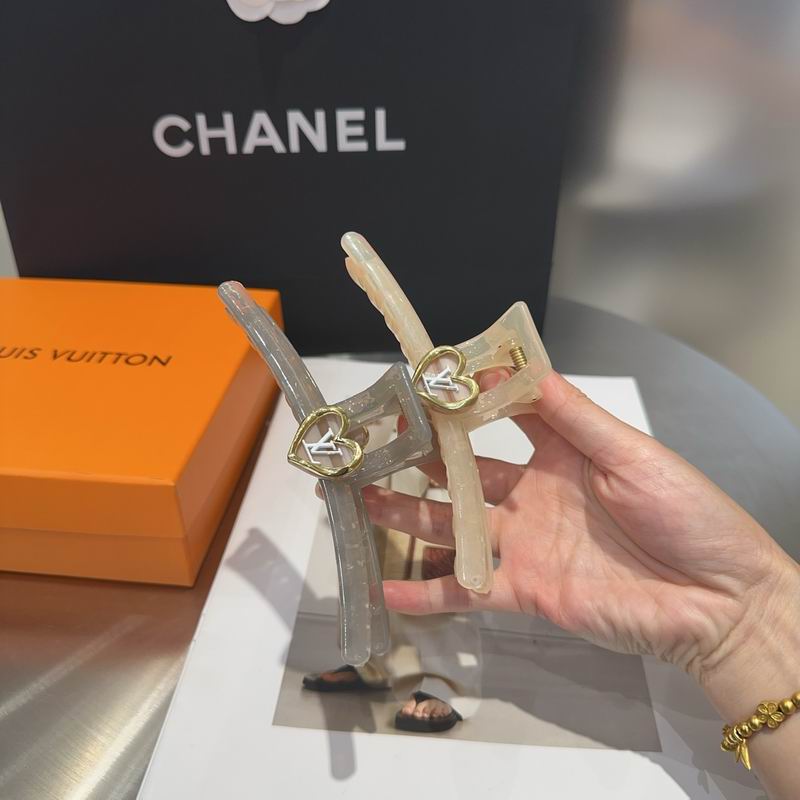 LV Hair grab clip hh (25)