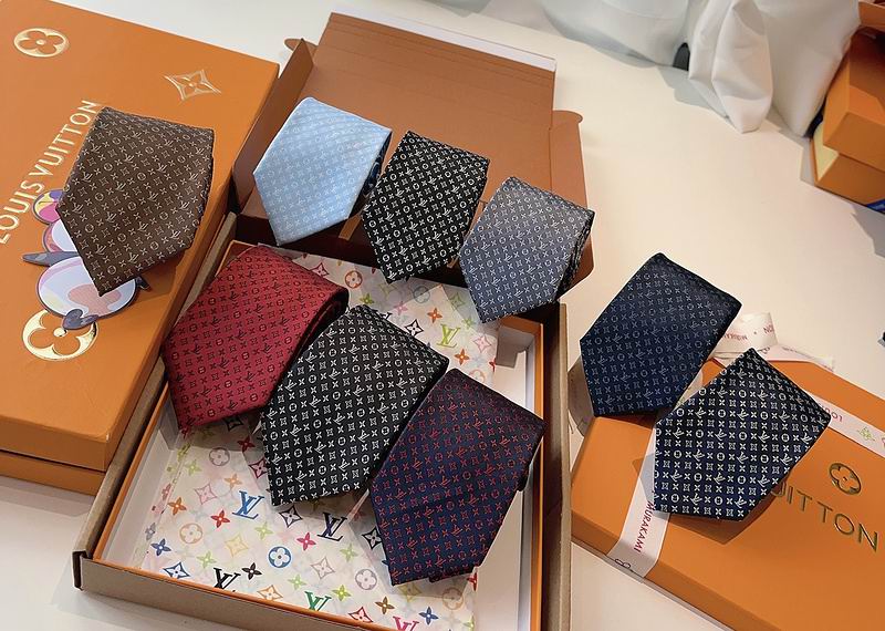 LV Tie hm (110)