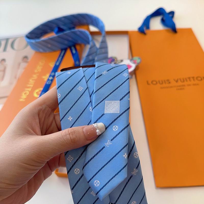 LV Tie hm (19)