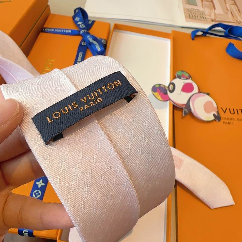 LV Tie hm (63)