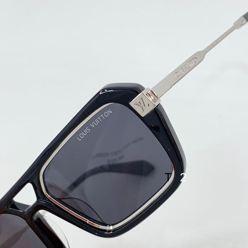 LV Z2596U 54 18 145 b06